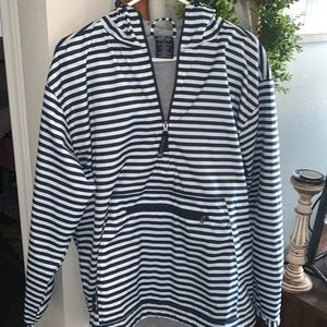 💙Charles River hooded jacket💙